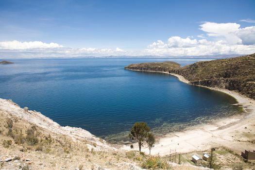 Situated on the Bolivian side of the lake with regular boat links to the Bolivian town of Copacabana, Isla del Sol ("Island of the sun") is one of the lake's largest islands.