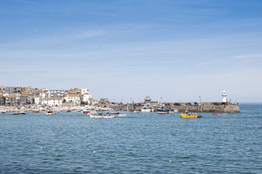 Port Saint Ives in high tide, with blue sky