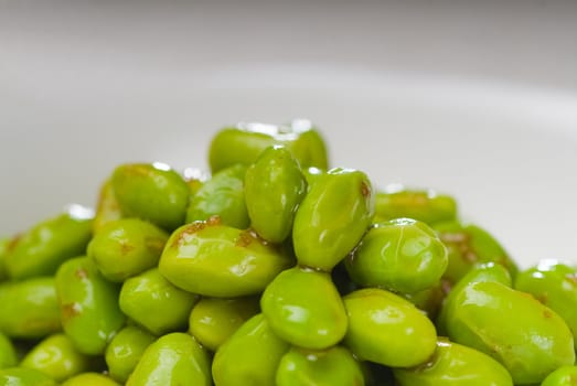 steamed fresh green beans with extra virgin olive oil and balsamic vinegar