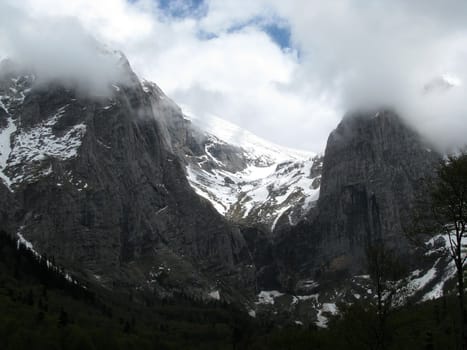 Stones, rocks; a relief; a landscape; a hill; a panorama; mountains