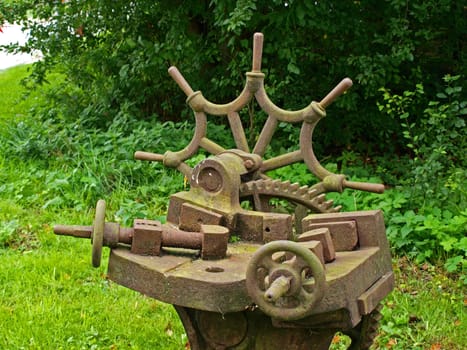 Heavy metal old blacksmith cast iron anvil and tools  