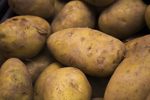 potatoes raw vegetables food pattern in market 