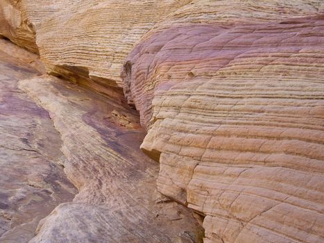 Purple lines in sandstone rock
