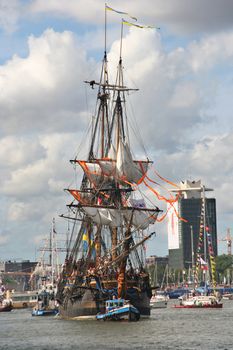 AMSTERDAM, AUGUST 19, 2010: Historic galleon Gotheborg at Sail 2010 in Amsterdam, Holland on august 19, 2010