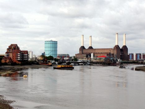 London Battersea powerstation abandoned factory