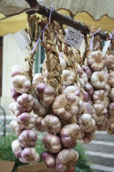Garlic cloves on a local market in Bedoin, France