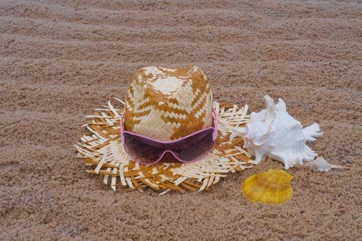 hat on the beach