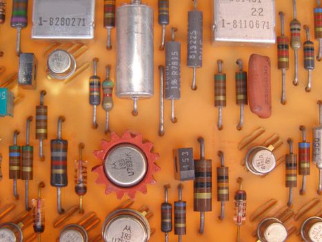 Printed circuit with electronic components