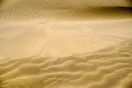 Wave pattern in the sand 