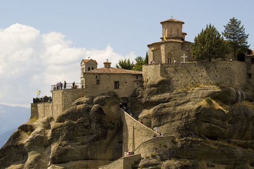 The Met�ora ("suspended rocks", "suspended in the air" or "in the heavens above") is one of the largest and most important complexes of Eastern Orthodox monasteries in Greece.