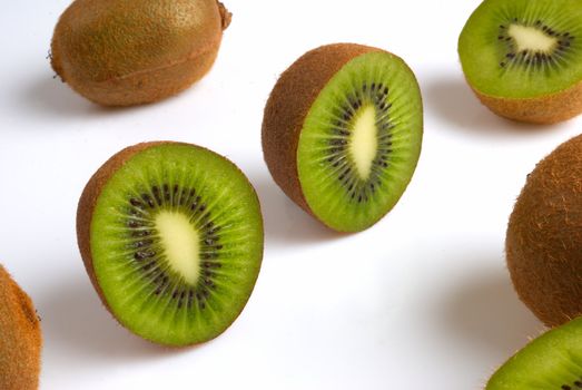 Fresh halved kiwis