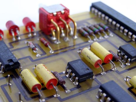 Printed circuit with electronic components