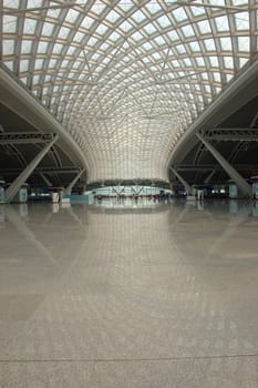 GUANGZHOU, CHINA - SEPTEMBER 29: Guangzhou South Railway Station for high-speed trains on September 29, 2010. Station operates 32 trains daily, has 28 platforms, serves 200000 passengers per day.