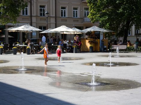 Vilnius, outdoor cafes, fountains