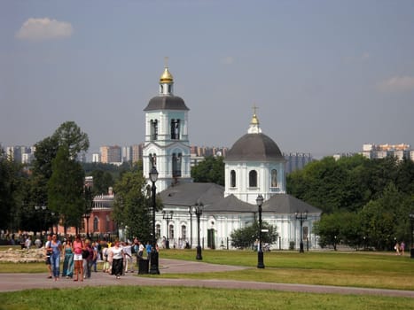 Church; Pokrovsk; a cathedral; Moscow; summer; a temple; Christianity; red; the area; domes; a monument      