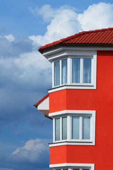 Photo of an apartment house in cloud day