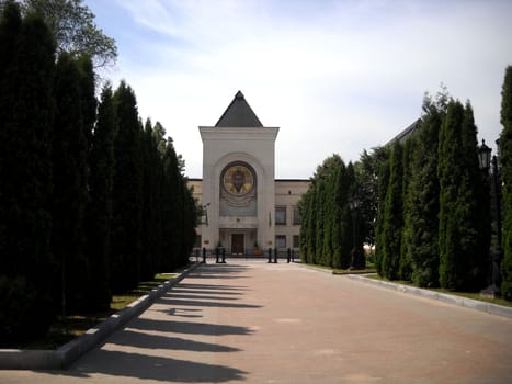 Church; Pokrovsk; a cathedral; Moscow; summer; a temple; Christianity; red; the area; domes; a monument    