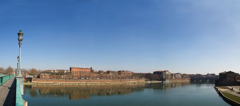 Toulouse city panoramic image from Saint Pierre bridge on the Garonne river