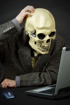 Monster - skeleton thinks like him to enter the internet
