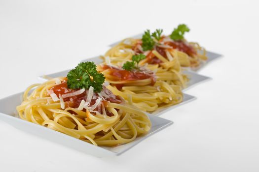 tagliatelle with tomato sauce