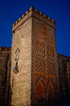 Castle that raise Aracena's city, placed in the mountain range of the same name