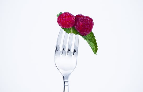diet, backberries bite in a fork