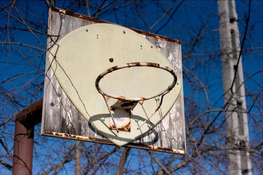 Basketball bacboard, old, worn out, rusty structure