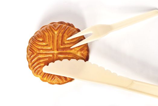 Sub eat moon cake knives and forks