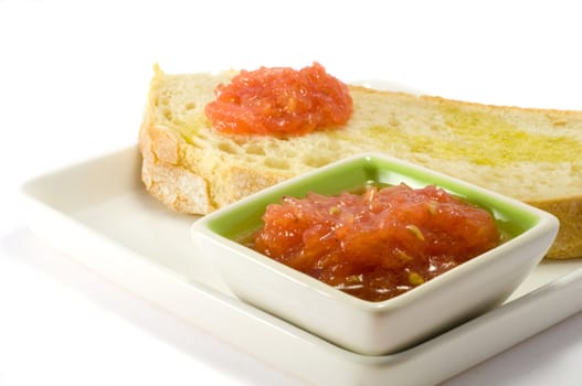 Bread with tomato, olive oil and garlic