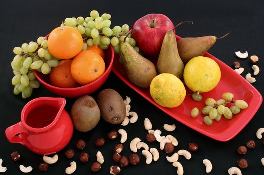 Many different fruit and nuts