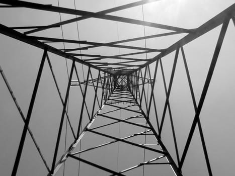Electric transmission line tower
