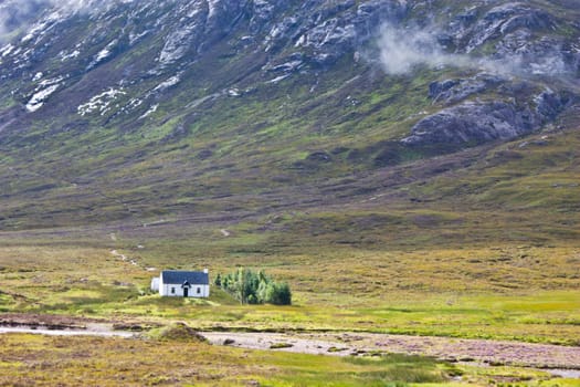 Isolated Scottish house in the Higlands, Scotland