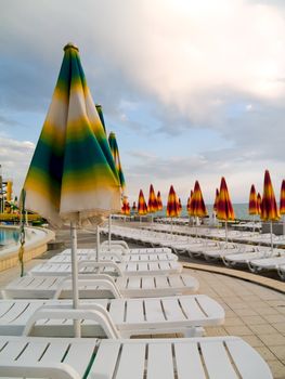 A lot of green and yellow umbrellas