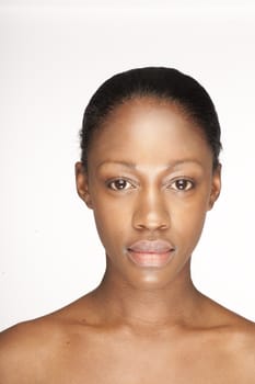 African woman with natural make-up headshoot 