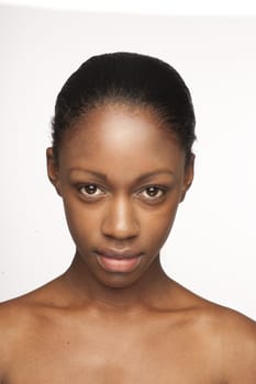 African woman with natural make-up headshoot 