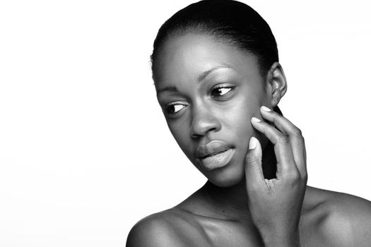 African woman with natural make-up headshoot 