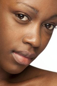 African woman with natural make-up headshoot 