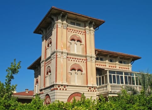 An old villa near the sea in Tuscany - Italy