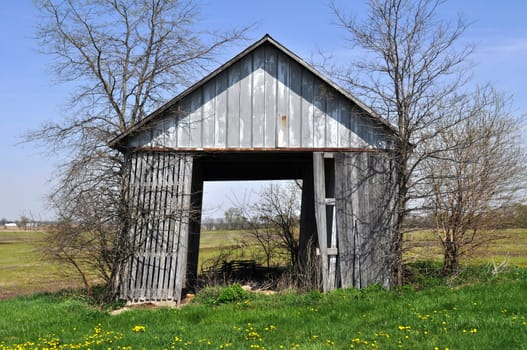 Barn tipping