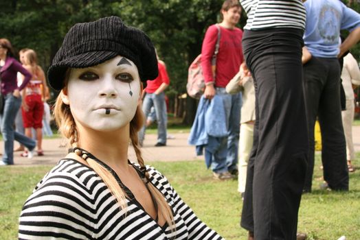 Mimes entertaining public at Positivus AB Festival in Salacgriva, Latvia, 27 July 2007