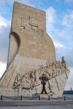 famous monument and memorial about the discoveries of the portuguese people