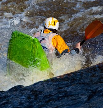 Competition of kayak whitewater freestyle, Russia, Akulovka