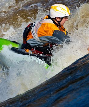 Competition of kayak whitewater freestyle, Russia, Akulovka