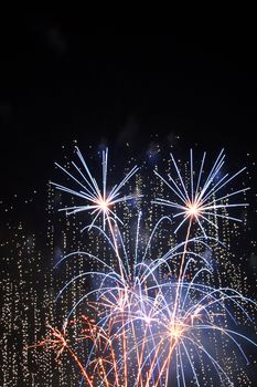 fireworks lighting in many different colors