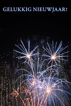 fireworks lighting in many different colors