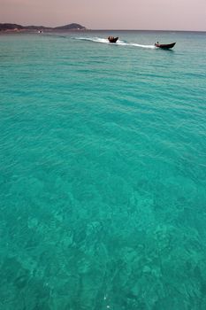 Speed boat blue sea - Perhentian island - Best of Malaysia