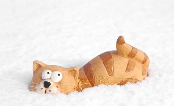 sinking into snow: curiosity almost kills the cat