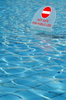 hygiene warning sign in a swimming pool