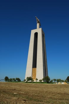 famous religious monument in Lisbon