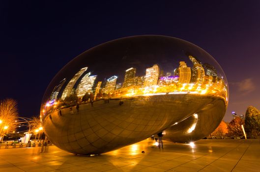 The Millennium Park in downtown Chicago at night